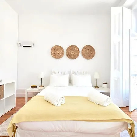 דירה Apartment With 3 Bedrooms In Lisboa With Wonderful City View Balcony And Wifi *